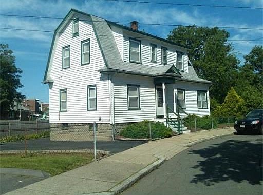 2nd image of 57 Paine St