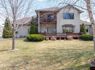 75 Evergreen Ct, Madison Lake, MN 56063