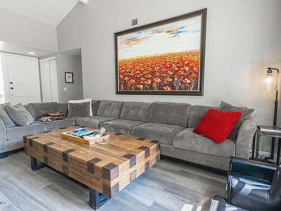 5th image of 248 Marjori Ave