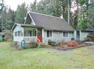 261 Bay View Ave, Brinnon, WA 98320