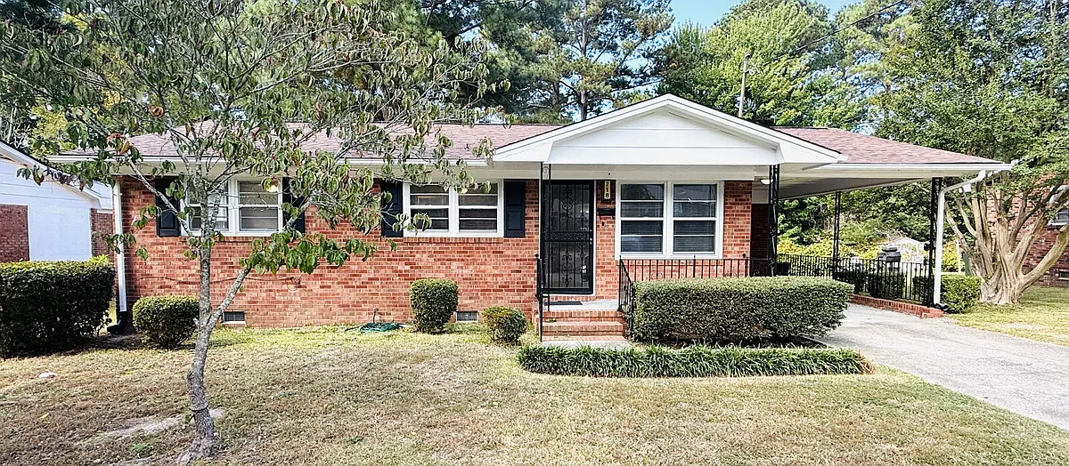 Building Photo - 718 Dwain Dr
