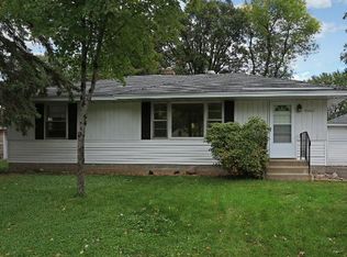 5060 Silver Lake Rd, Mounds View, MN 55112