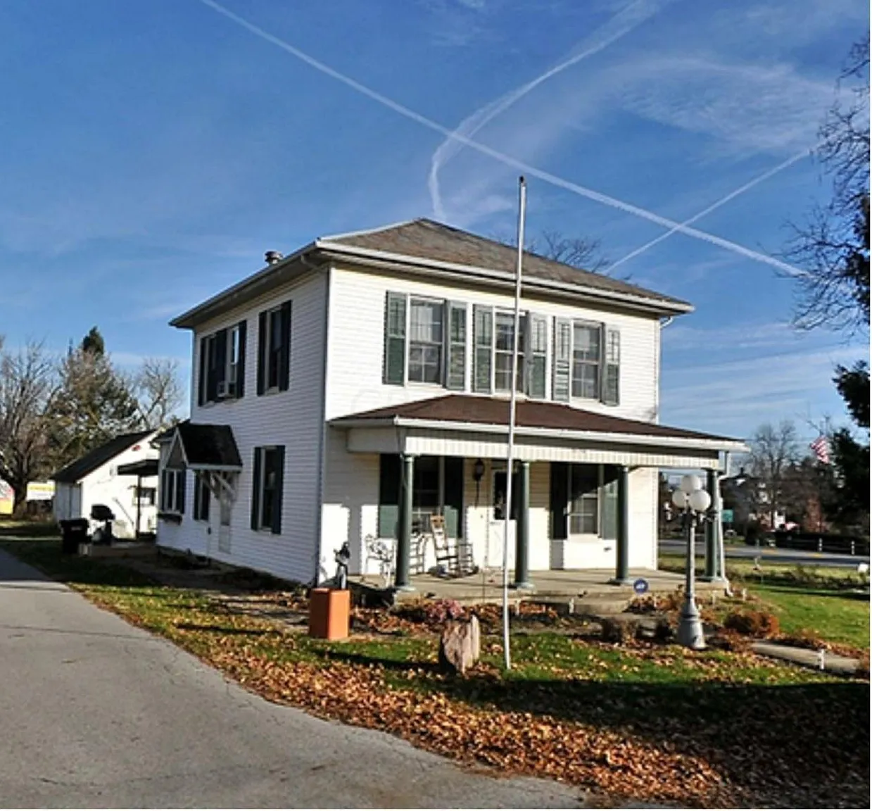 1010 Pike St SW photo 1