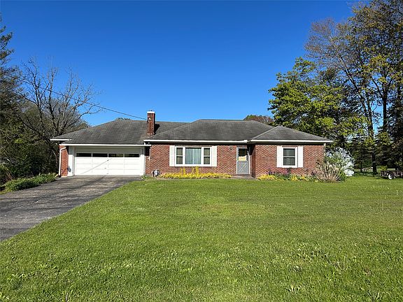 2nd image of 9439 Mercer Pike