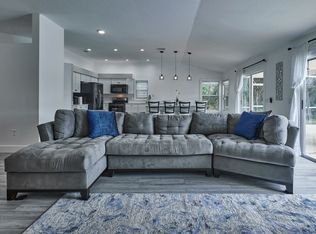 2602 Wrencrest Cir, Valrico, FL 33596