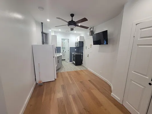 Rented by GPS Realty NYC | media 9