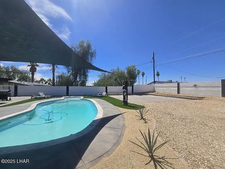 2715 Shasta Ln — Photo 54