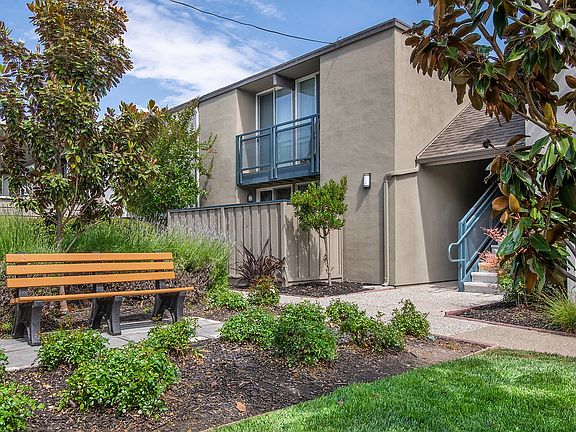4th image of 1070 Reed Ave #60