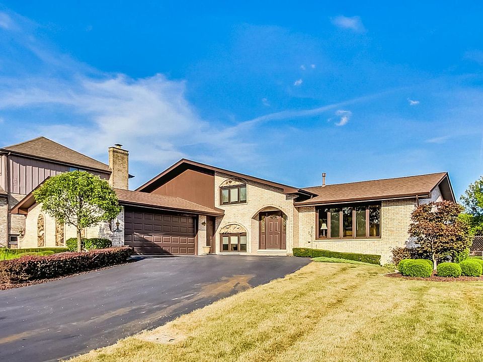 1st image of 12735 W Tanglewood Cir