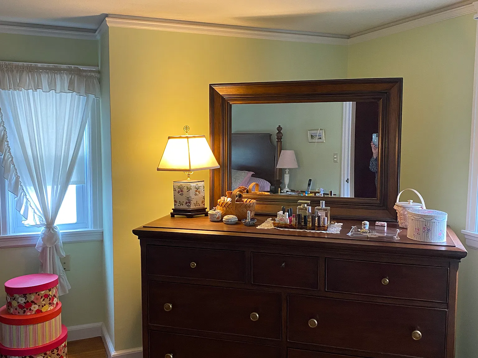3 bed, 1.5 bath, 1400 sqft, $2,200 — Photo 1