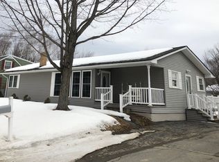 49 New York St, Millinocket, ME 04462