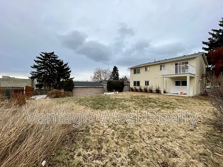 2442 Last Rd — Photo 32
