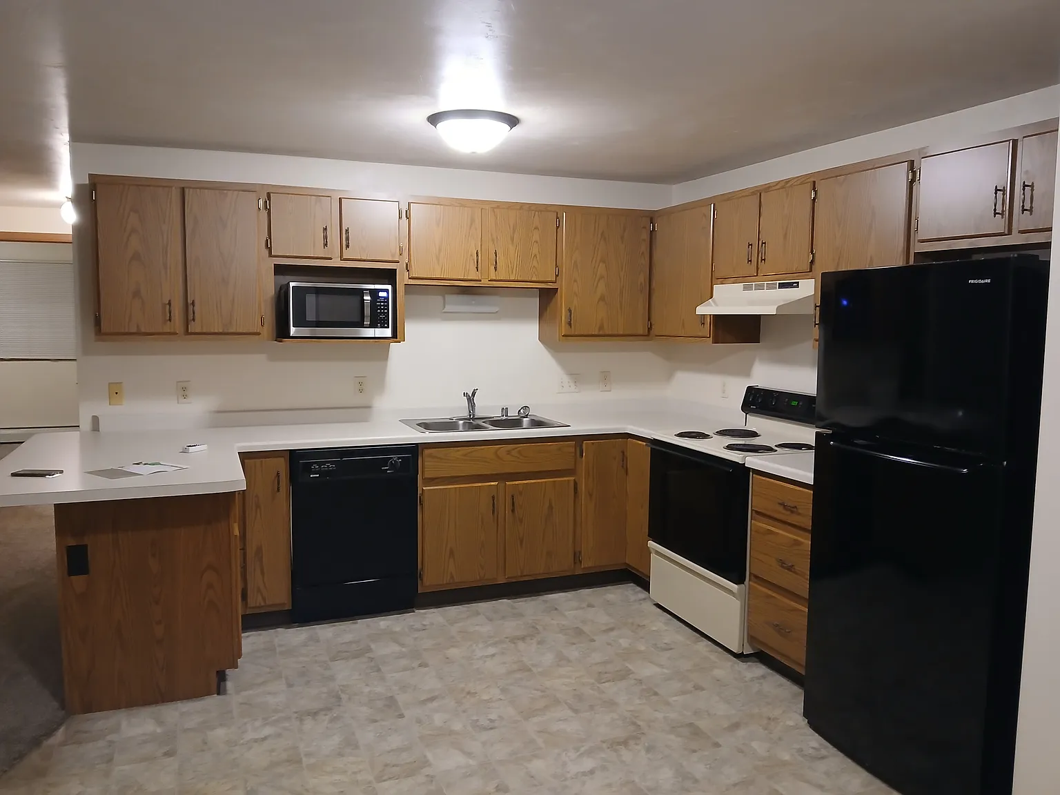 Oconto Park Apartments — Photo 1