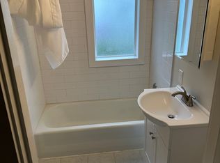 24 Elm St #24, Newmarket, NH 03857