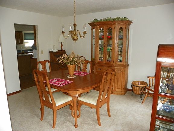 40-Dining Room