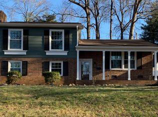 2910 Stratford Dr, Greensboro, NC 27408