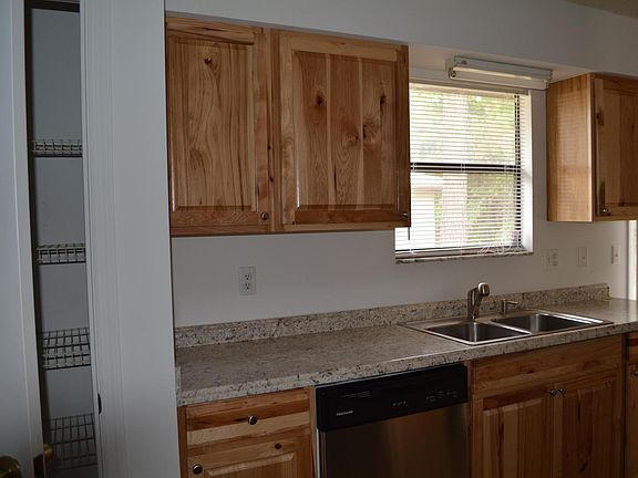 5th image of 3854 NW Archer St #102