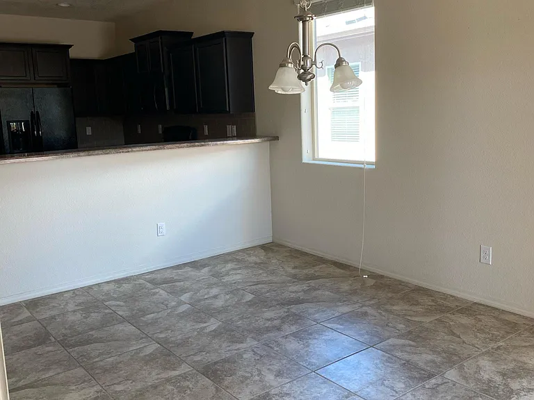 1407 Blue Sky Loop NE — Photo 4