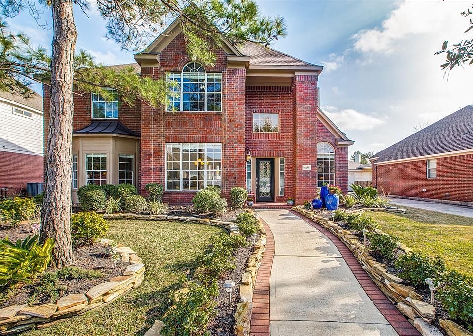 1st image of 11511 Canyon Woods Dr