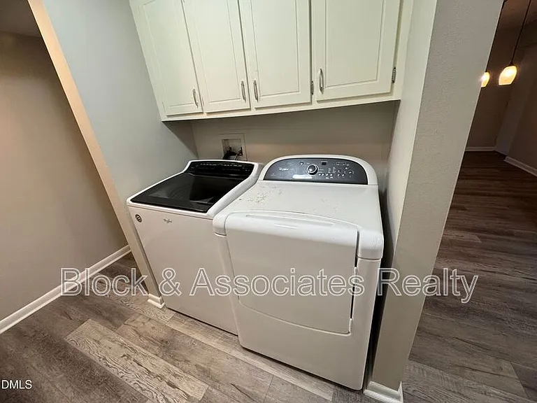 533 Pine Ridge Pl — Photo 8