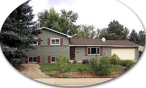 Stylish Remodel on Sprawling, Mature Lot!