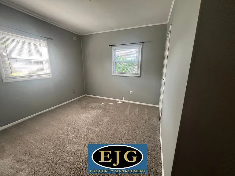 29 Elmwood Rd — Photo 23