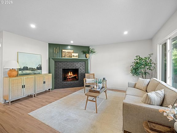 5th image of 11007 SE 52nd Ave