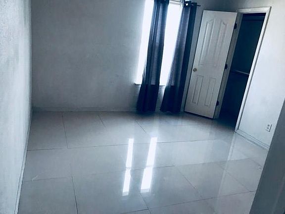4th image of 10377 Valle Koki Dr