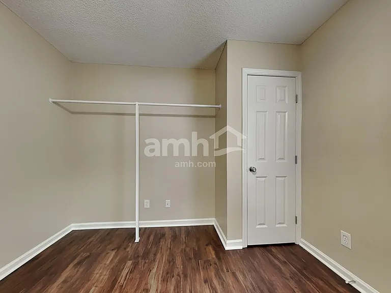 112 Fox Trce — Photo 15