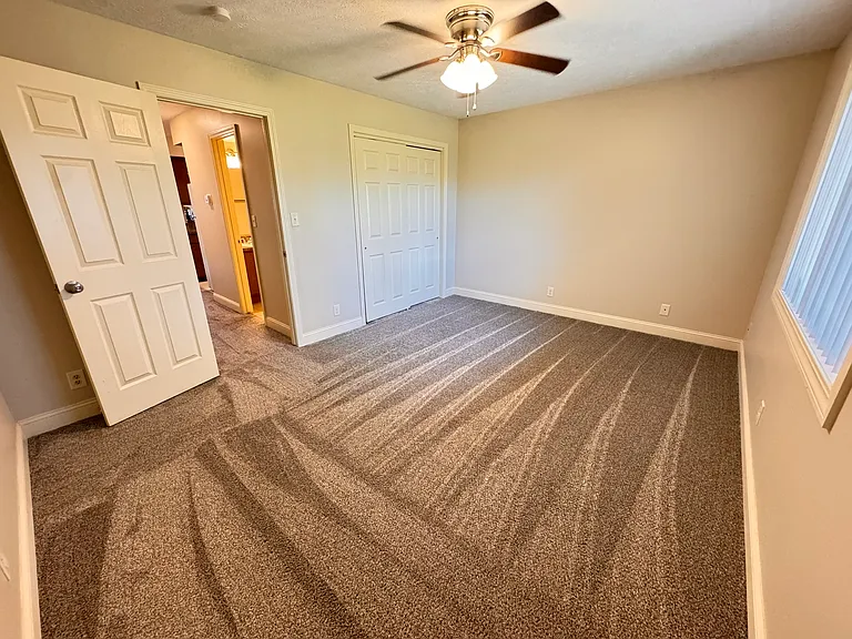 1-1813 Knox St #1 — Photo 9
