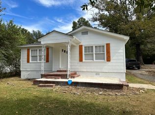 147 E Crest Rd, Bessemer, AL 35023