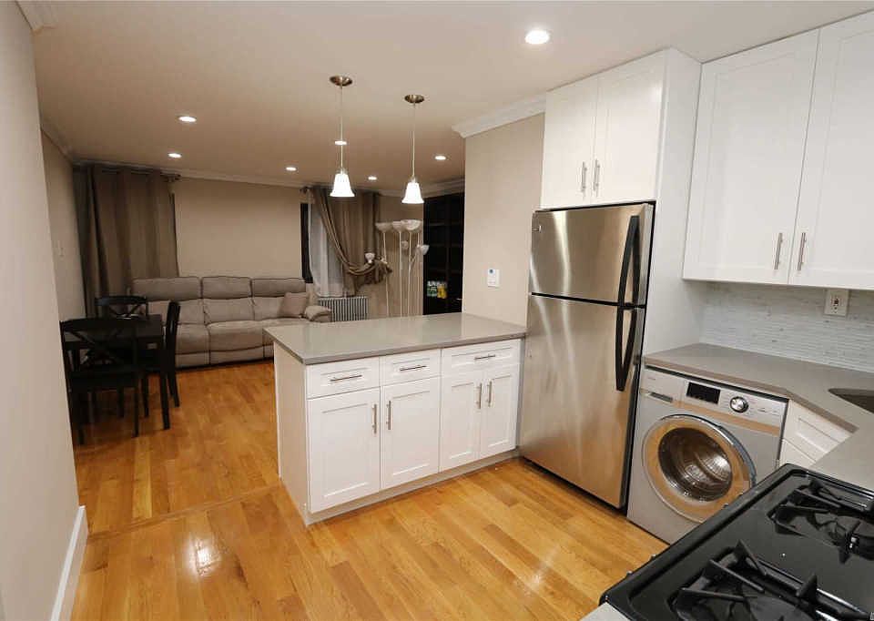 1st image of 14133 78th Ave APT 2A