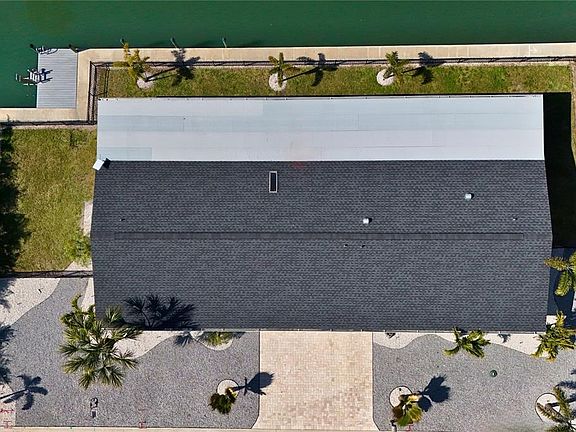 3rd image of 765 SAINT JUDES DRIVE N