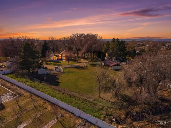 5702 E Victory Rd, Nampa, ID 83687