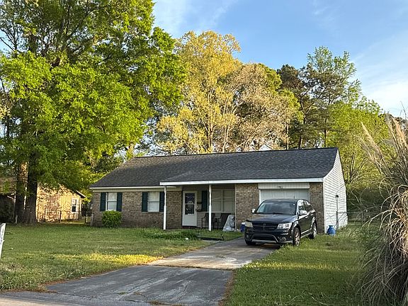 2nd image of 402 Sterling Rd
