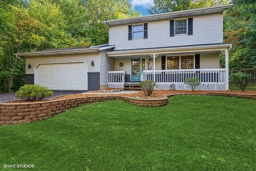 1st image of 839 Opal Dr