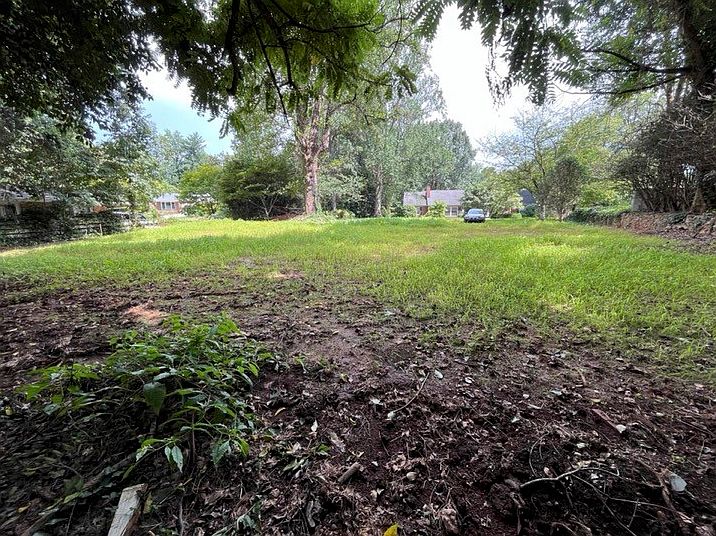1st image of 134 Eastwood Cir