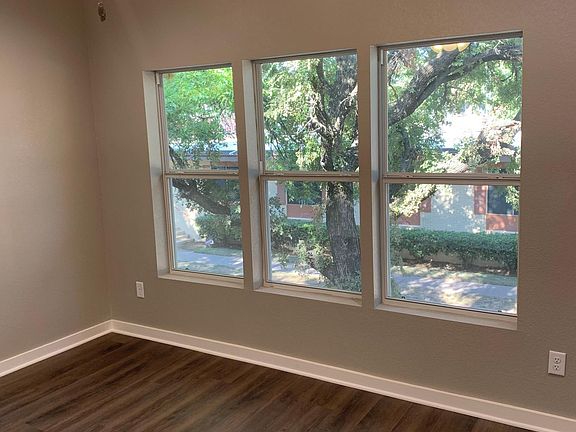 4th image of 410 NW 3rd Ave #4