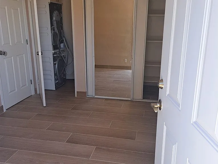 14901B Silvertree Rd — Photo 3