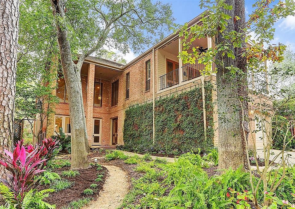 1st image of 9061 Briar Forest Dr