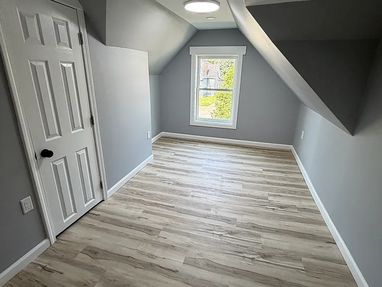 824 S Washington St — Photo 13