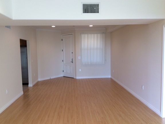 4th image of 525 N Adams St APT 310