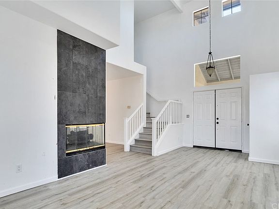 4th image of 27172 Paige Cir