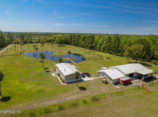 200 Baobab Trl, Interlachen, FL 32148