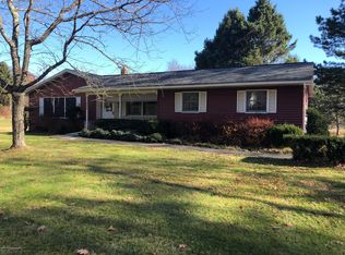 326 Golf Club Rd, Lake Ariel, PA 18436