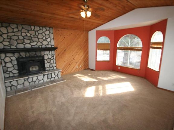 2nd image of 1190 Angelus Ave