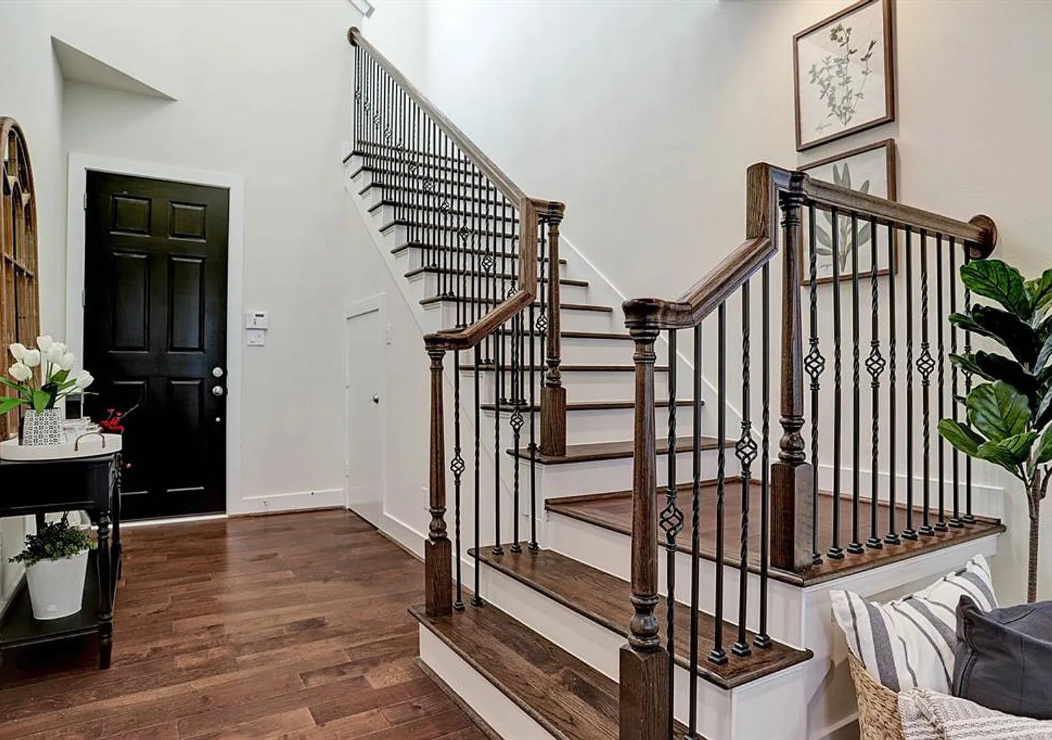 8808 Hollister Pine Ct **Ask About Our No Cash Deposit Option — Photo 3