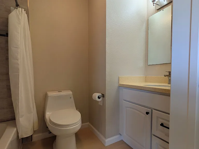 338 S Willard Ave — Photo 20
