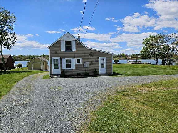 3rd image of 2353 Main Rd