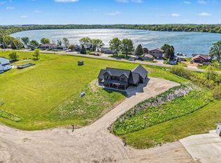 19347 Lake Volney Cir, Le Center, MN 56057